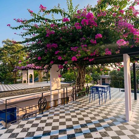 The Sea-Cret Garden Hua Hin Hotel Buitenkant foto