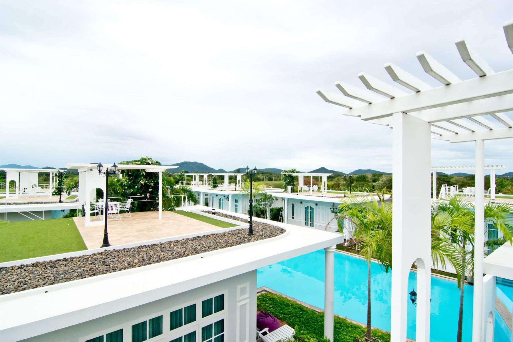 The Sea-Cret Garden Hua Hin Hotel Buitenkant foto