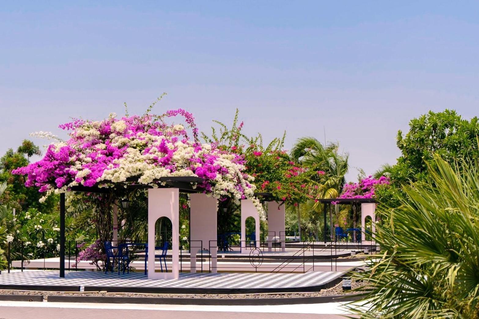 The Sea-Cret Garden Hua Hin Hotel Buitenkant foto